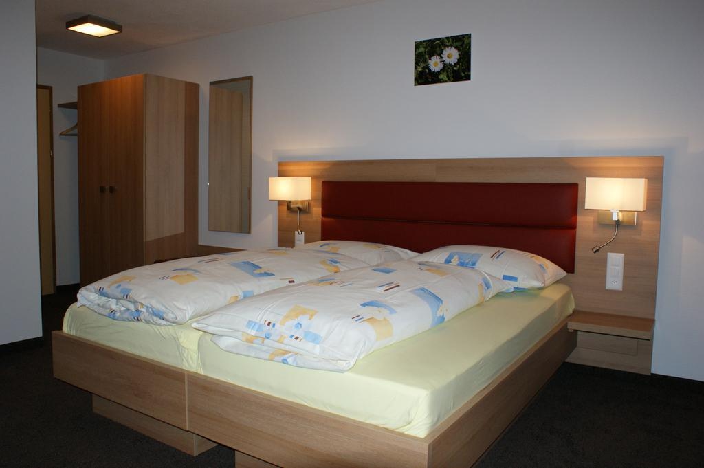 Hotel Staetzerhorn Parpan Bagian luar foto